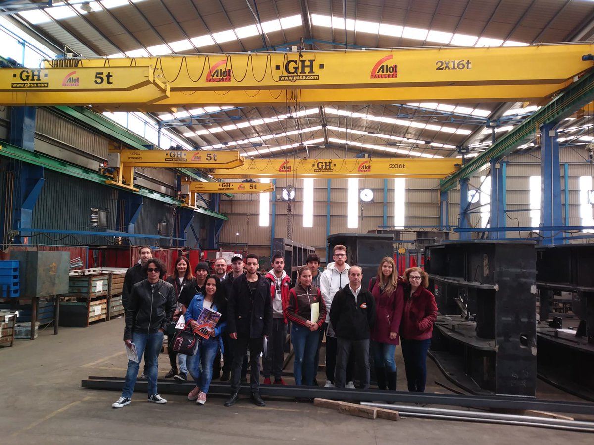 LOS JÓVENES DEL PROGRAMA “METALÍZATE” VISITAN UNA EMPRESA DE CALDERERÍA Y OXICORTE