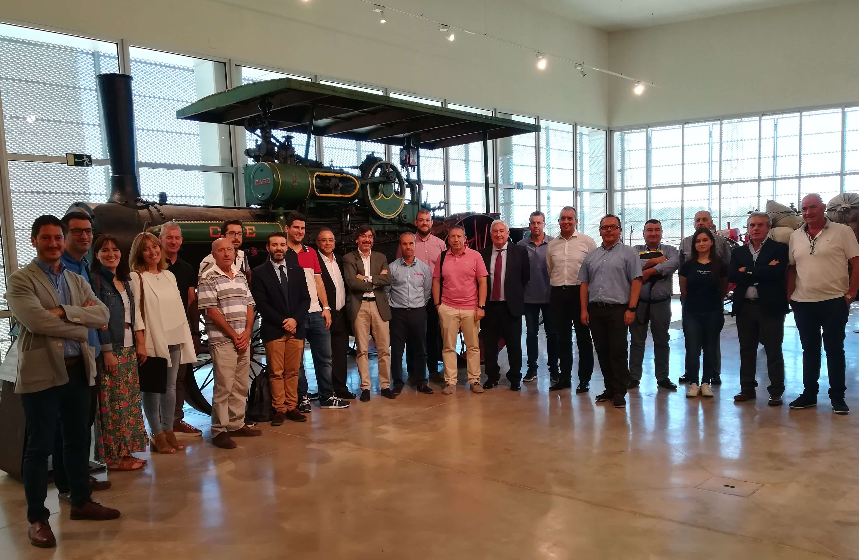 EL CLUSTER DE MAQUINARIA AGRÍCOLA DE ARAGÓN APRUEBA UN CONVENIO CON FERIA ZARAGOZA