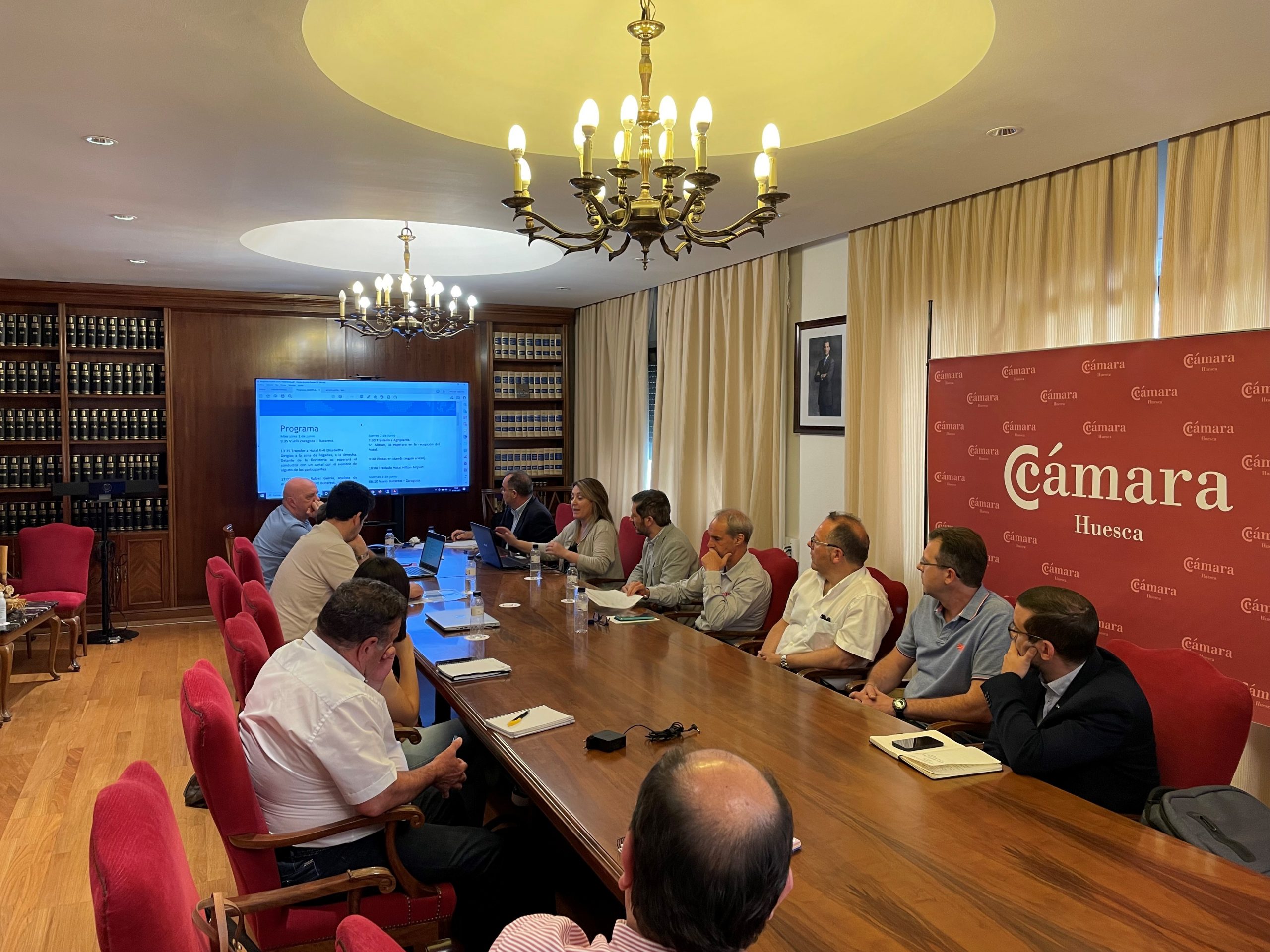 LA TECNOLOGÍA AGRÍCOLA ARAGONESA SE FIJA EN LOS MERCADOS DE SERBIA Y RUMANÍA