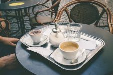 FASE 1: CONDICIONES PARA LA REAPERTURA AL PÚBLICO DE TERRAZAS DE LOS ESTABLECIMIENTOS DE HOSTELERÍA Y RESTAURACIÓN