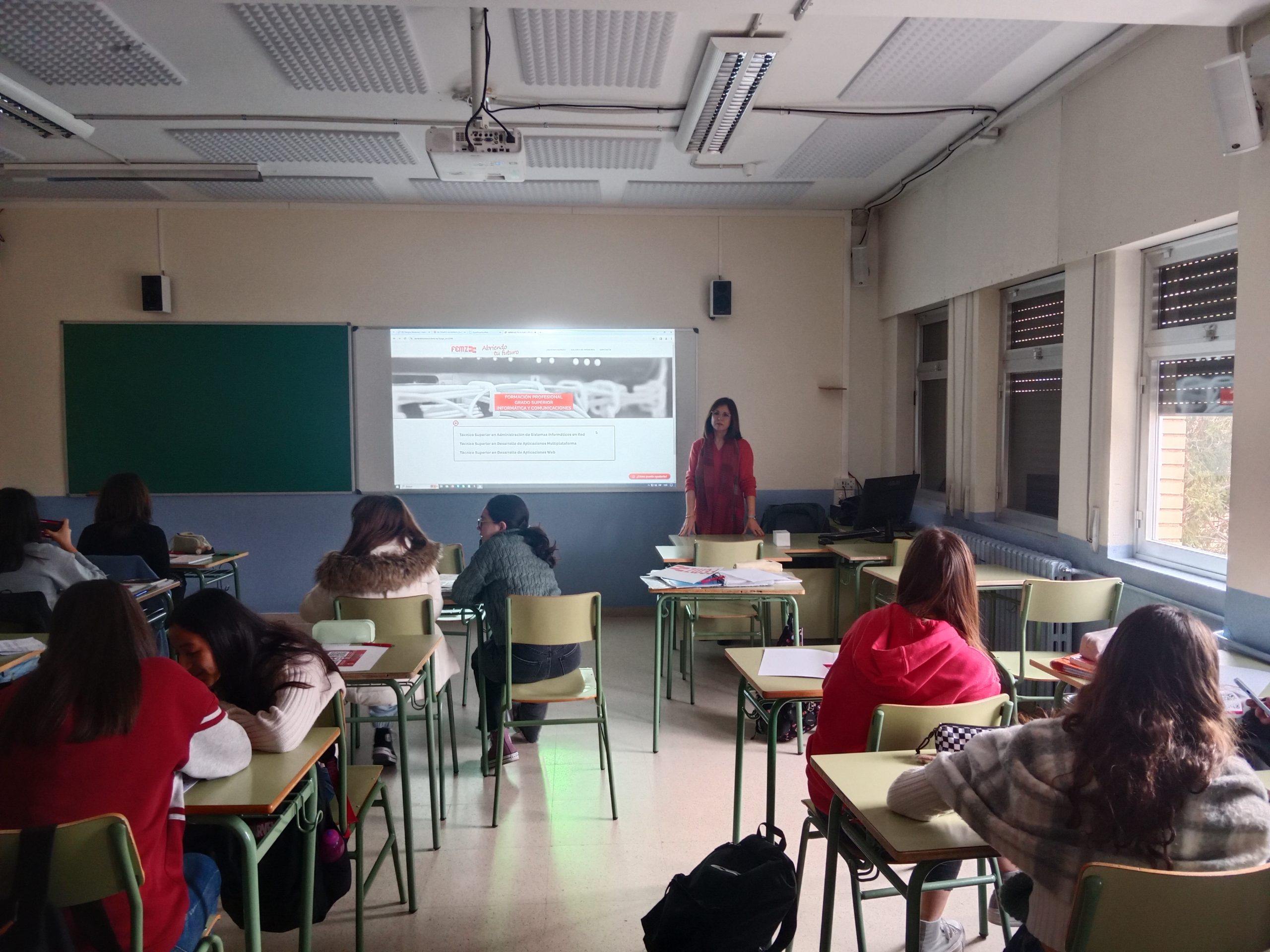 ‘ABRIENDO TU FUTURO’ VUELVE A LAS AULAS